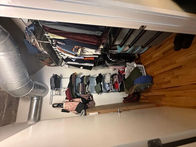 Building Photo - 1151 W 14th Pl