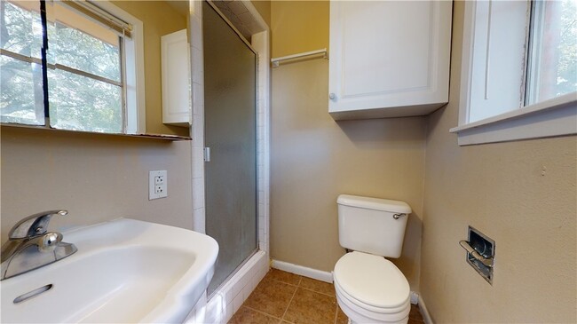 Building Photo - 1207 Lawyer St