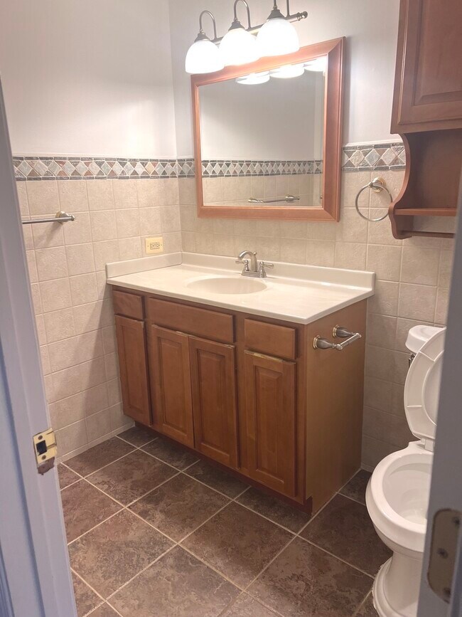 Building Photo - 7213 Bateman St