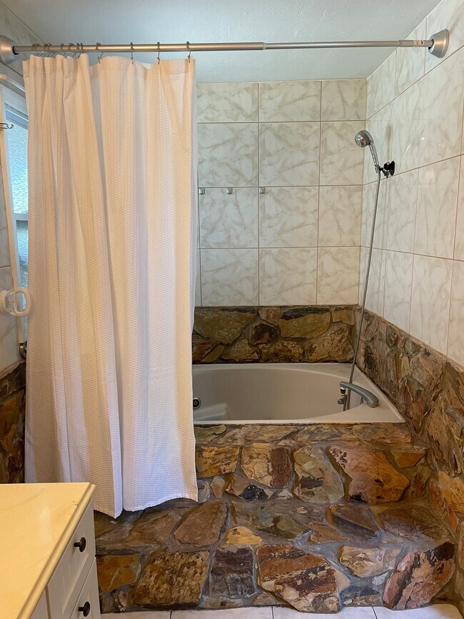 Building Photo - 6449 101st Way N