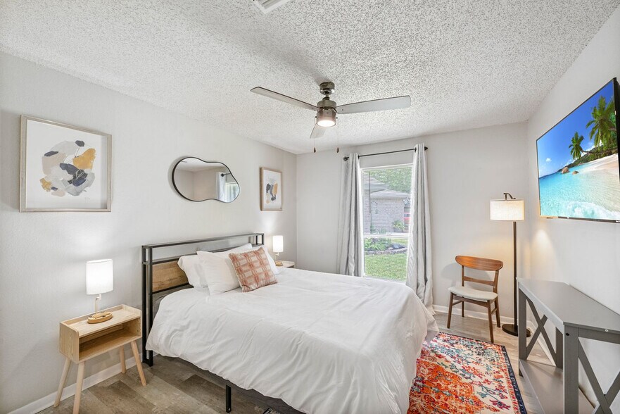 Building Photo - 11906 Blueridge Mountains Dr