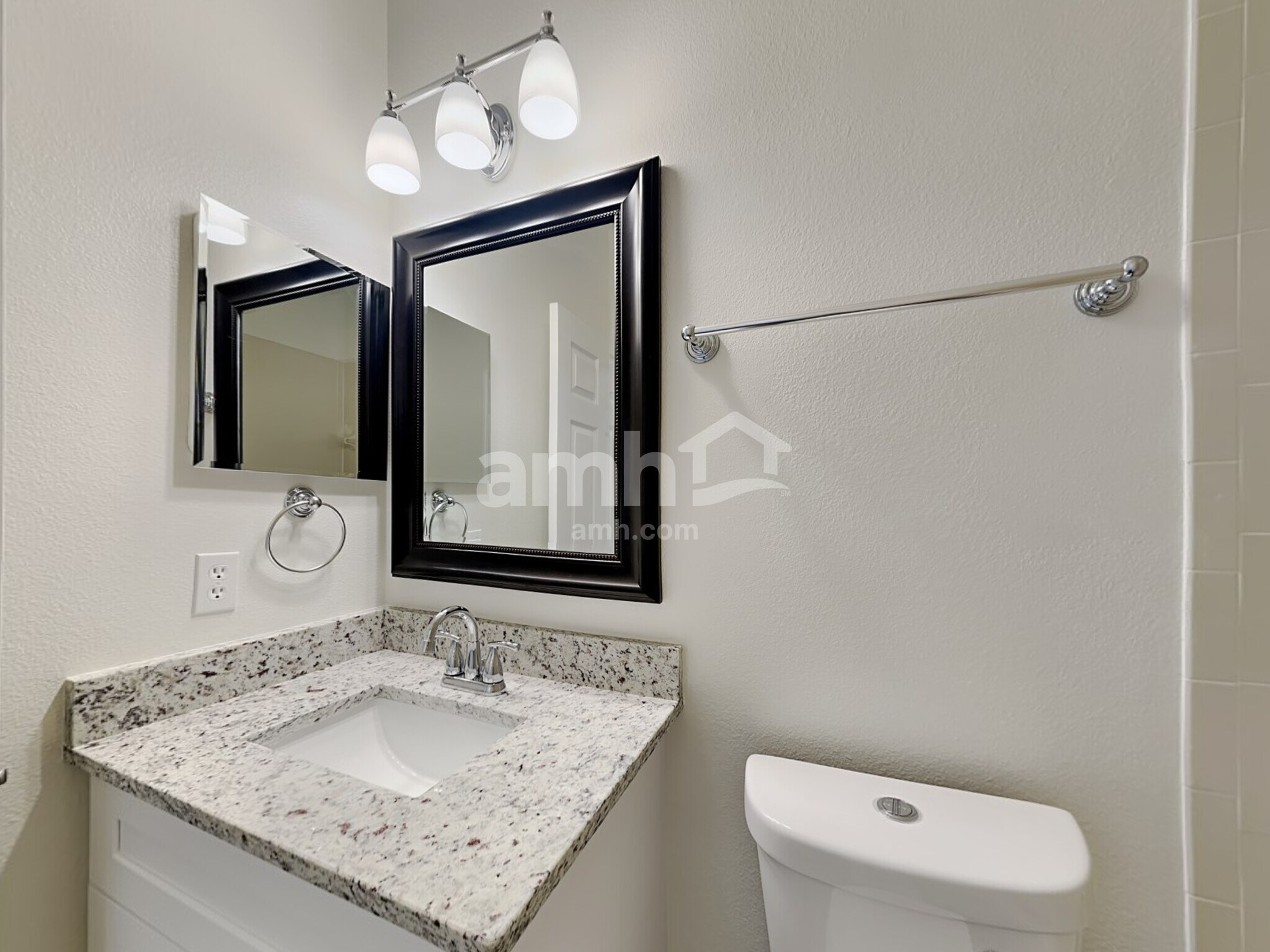 Building Photo - 1703 Boggy Oak Ln
