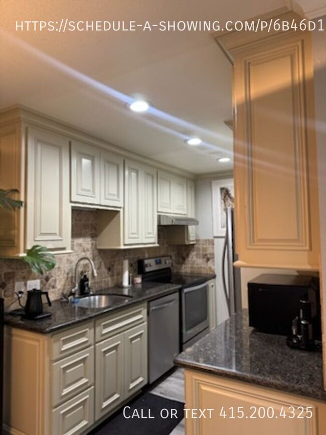 Building Photo - 309 Tradewinds Dr