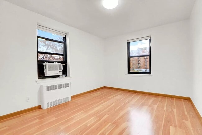 Building Photo - 138-12 28th Rd