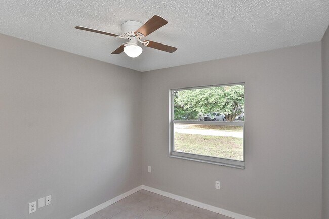 Building Photo - 2374 Dorsey Dr