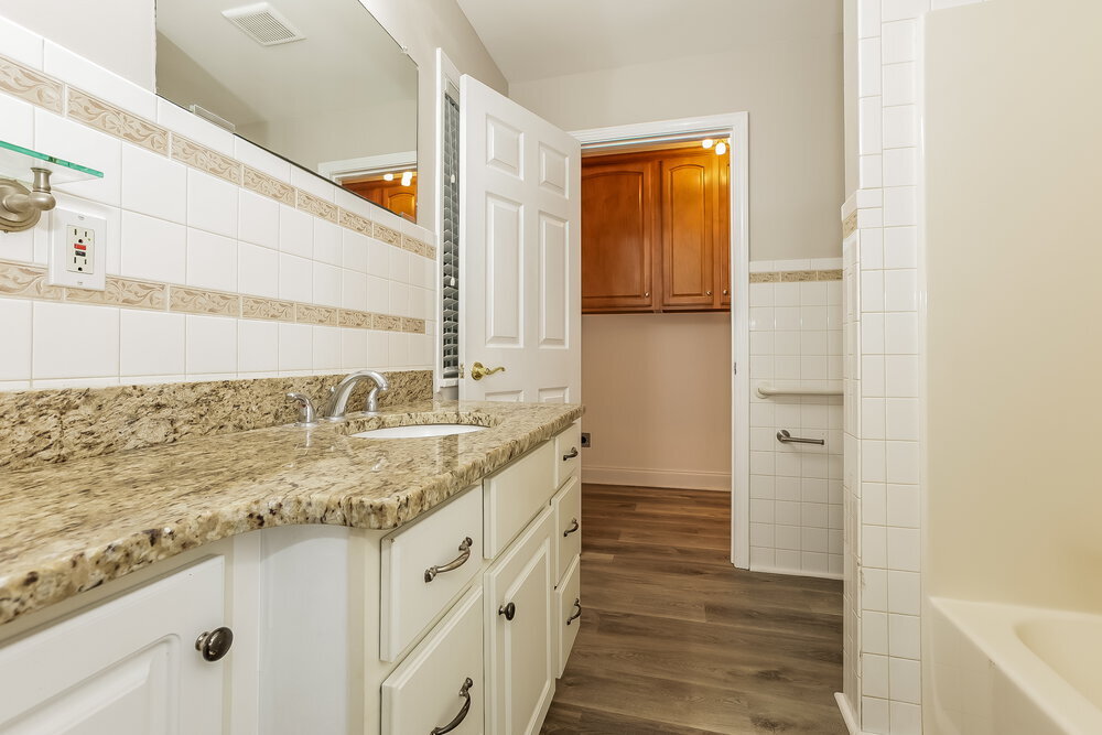 Building Photo - 430 Allens Landing Ct