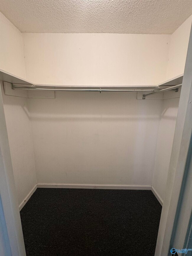 Building Photo - 206 Peabody Rd