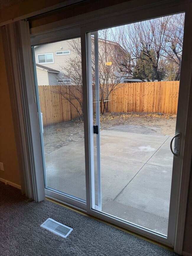 Building Photo - Upgrade Your Living: Spacious 4-Bedroom Ho...