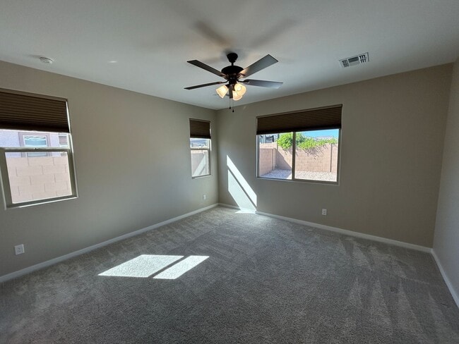 Building Photo - 18570 W Swayback Pass