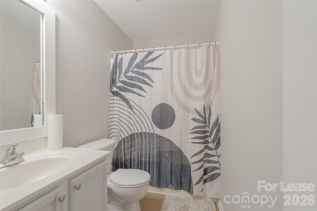 Building Photo - 223 Stockbridge Dr