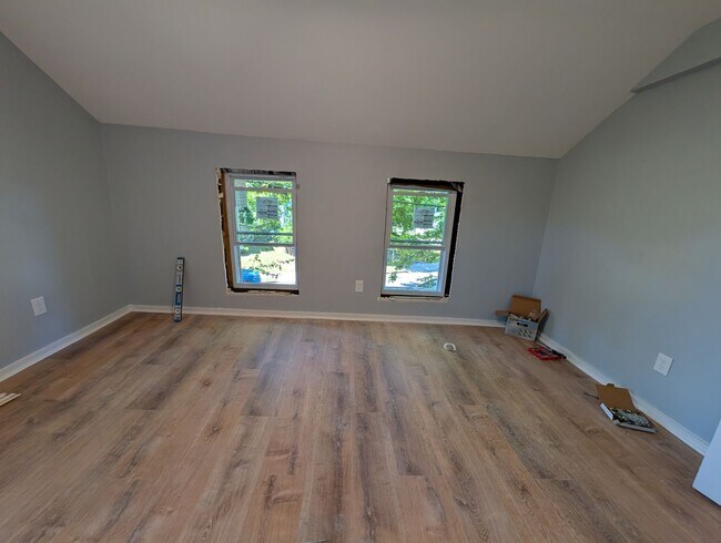 Building Photo - Charming 6-Bedroom 2-Bathroom Home in Asbury Park!