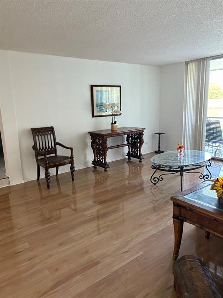Primary Photo - 3750 Inverrary Dr