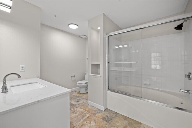 Building Photo - 345 Bayshore Blvd