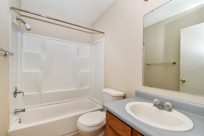 Building Photo - 3606 Black Locust Dr