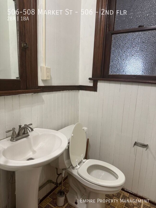 Building Photo - 506-508 Market St-506 - 2nd flr