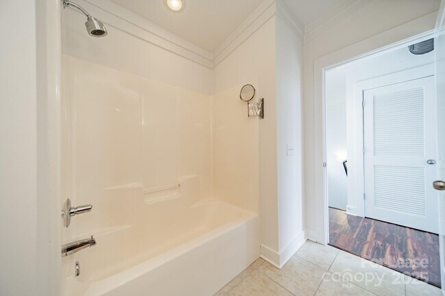 Building Photo - 3254 Noda Blvd