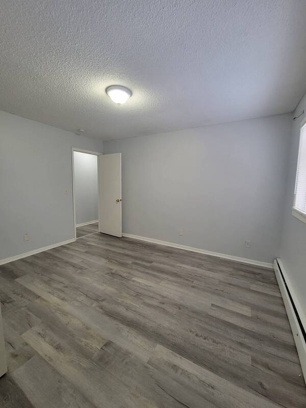 Building Photo - 310 Lawson Ave E