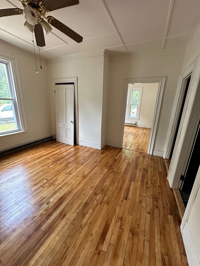 Building Photo - 26 W High St