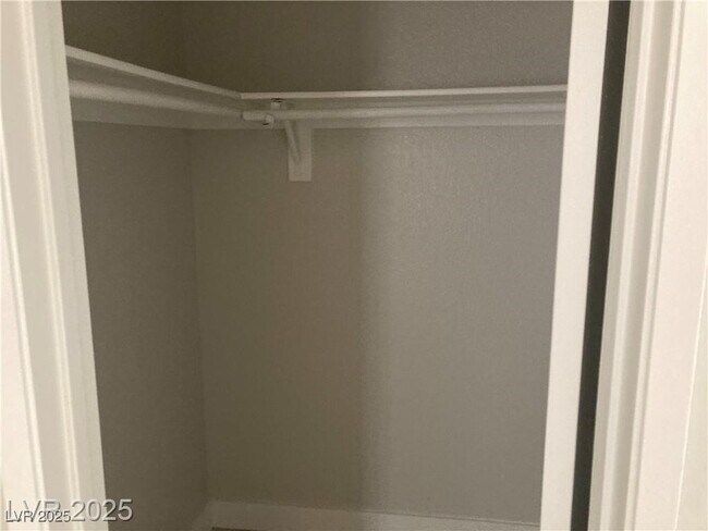 Building Photo - 3151 N Soaring Gulls Dr