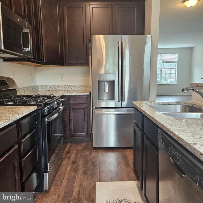 Building Photo - 76 Kramer Ct