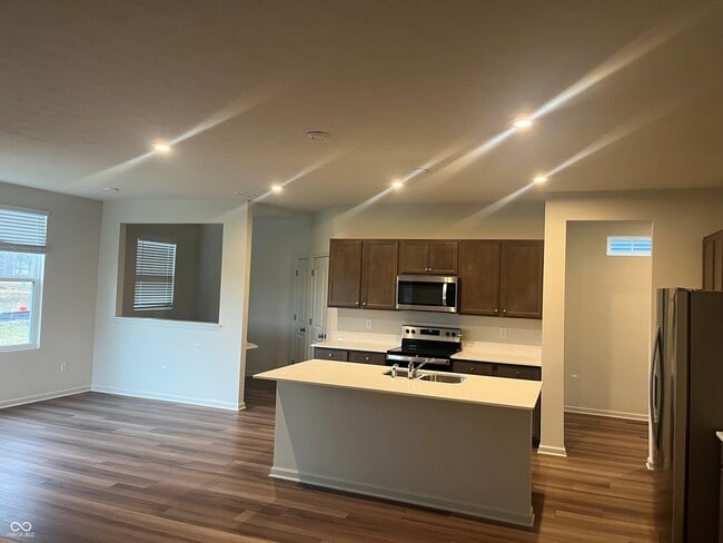 Building Photo - 3340 Preakness St