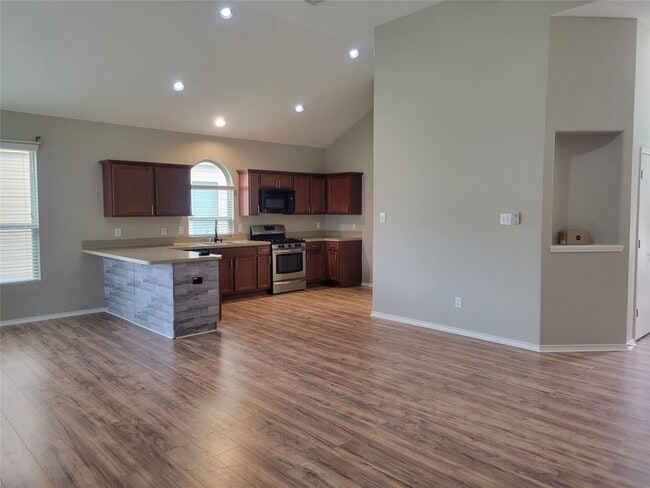 Building Photo - 5426 Floral Valley Ln