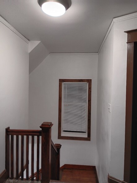 Building Photo - 1211 N 13th St