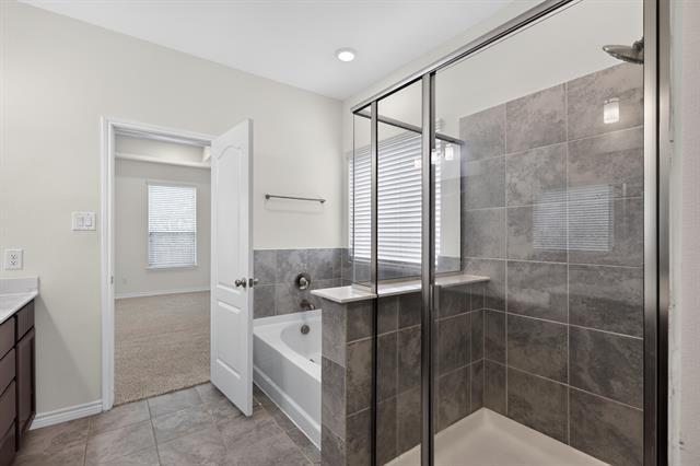 Building Photo - 3681 Keechi Creek Dr