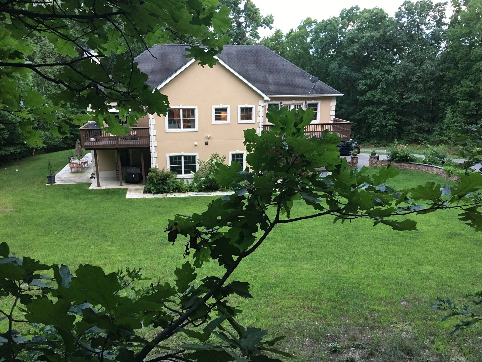 Building Photo - 20 Maple Hill Rdge