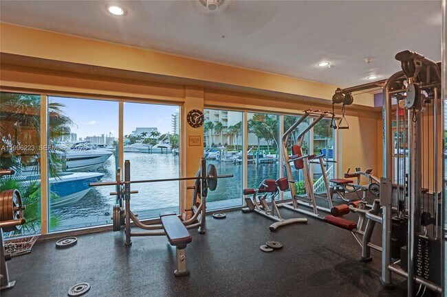 Building Photo - 3330 NE 190th St