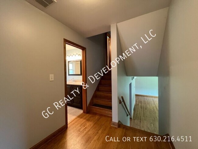 Building Photo - 942 59th St