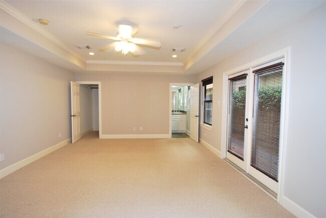 Building Photo - 2410 Dorrington St