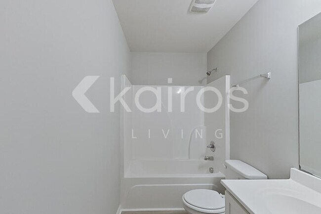 Building Photo - 5029 Old Magnolia Ln