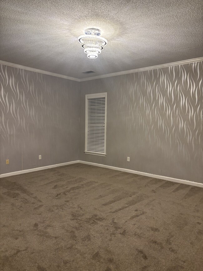 Building Photo - 203 Walnut Gardens Dr