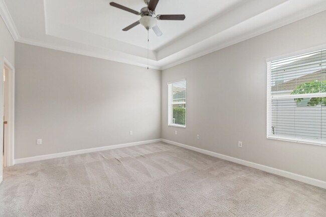 Building Photo - Spacious 4 bed, 3 Bath Terra Bella Home fo...