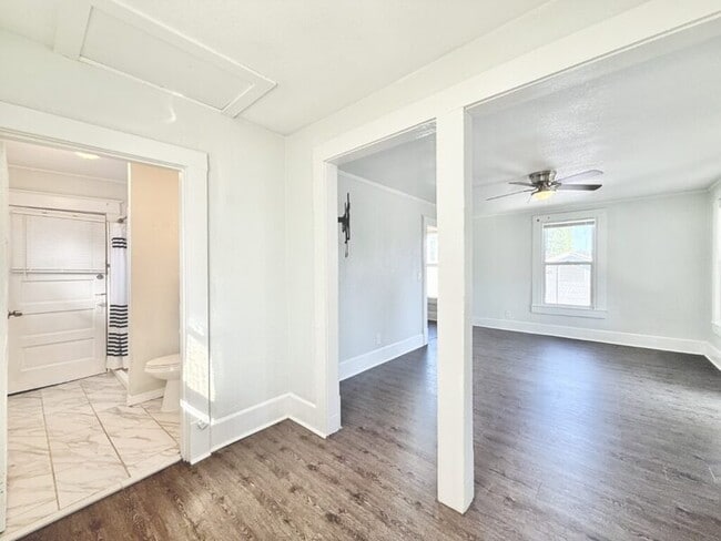 Building Photo - 501 53rd St S