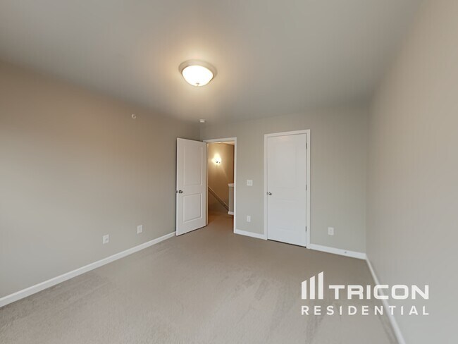 Building Photo - 129 Hickory Sta Ln