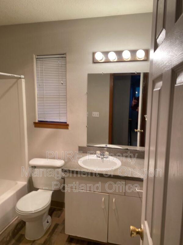 Building Photo - 1526 SE 125th Ct