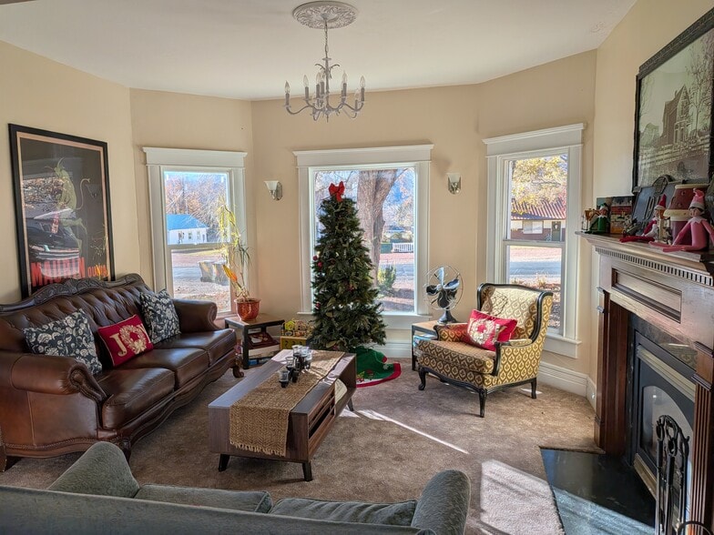 Building Photo - 250 N 100 W