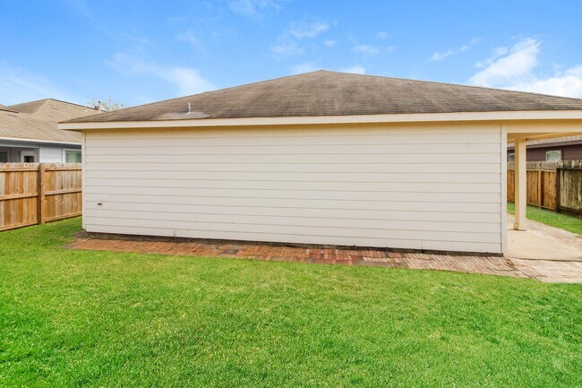 Building Photo - 3519 Apache Meadows Drive