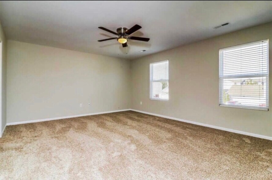 Building Photo - 141 Liberty Torch Ct