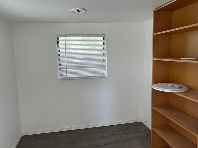 Building Photo - 1437 Highland Ave