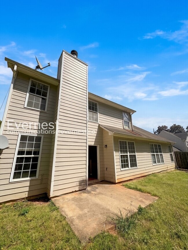 Building Photo - 4 Bed, 2.5 Bath Home with Garage / Pet-Friendly / Coming Soon!
