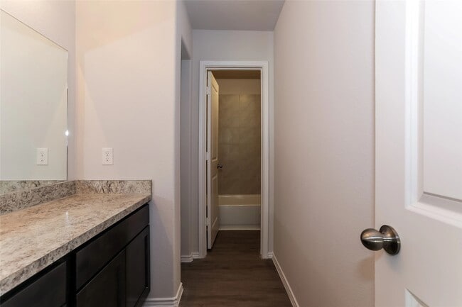 Building Photo - 217 Blue Crane St