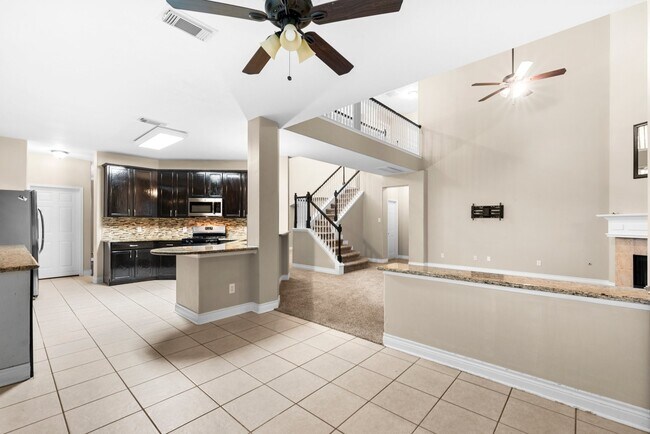 Building Photo - 15718 Stroudwater Ln