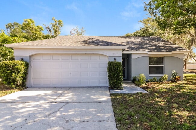 Building Photo - 10935 Livingston Dr