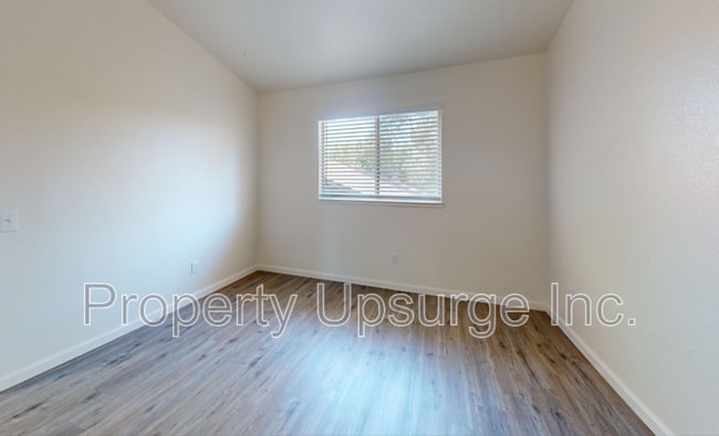 Building Photo - 3360 Magnums Way