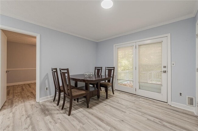 Building Photo - 435 Little Pines Ct