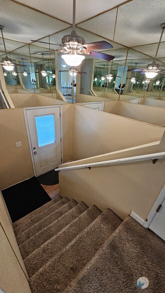 Split Level Entry Way - 1762 Cottonwood St