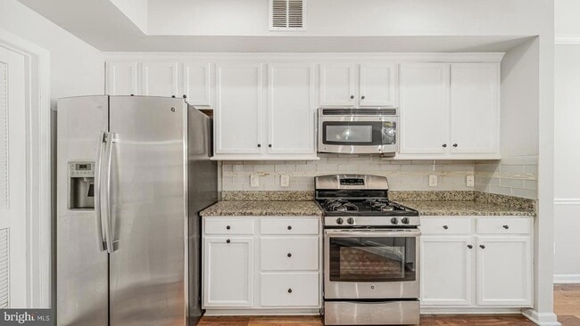 Building Photo - 4888 Dane Ridge Cir